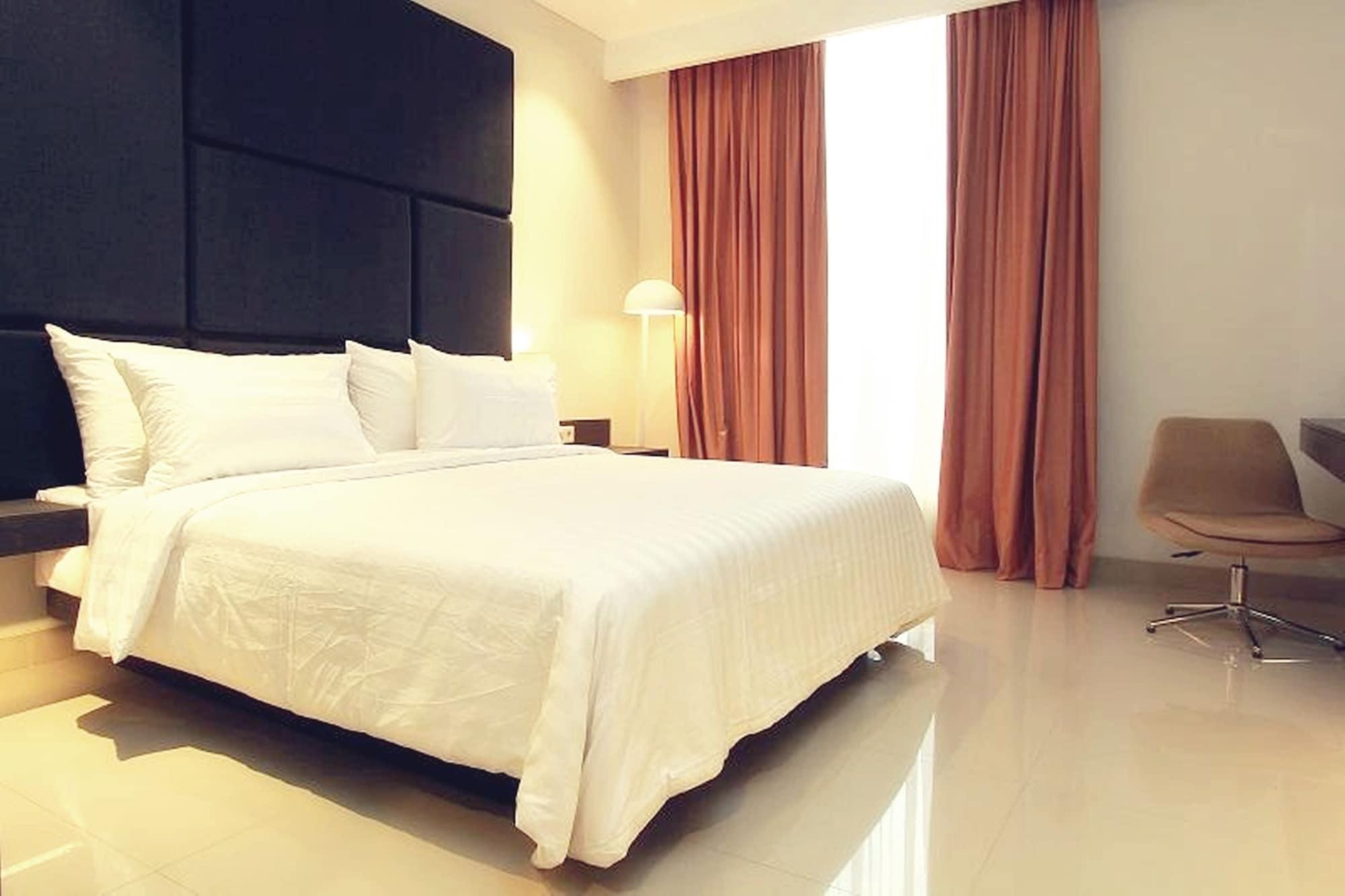 בנדונג Grandia Hotel מראה חיצוני תמונה
