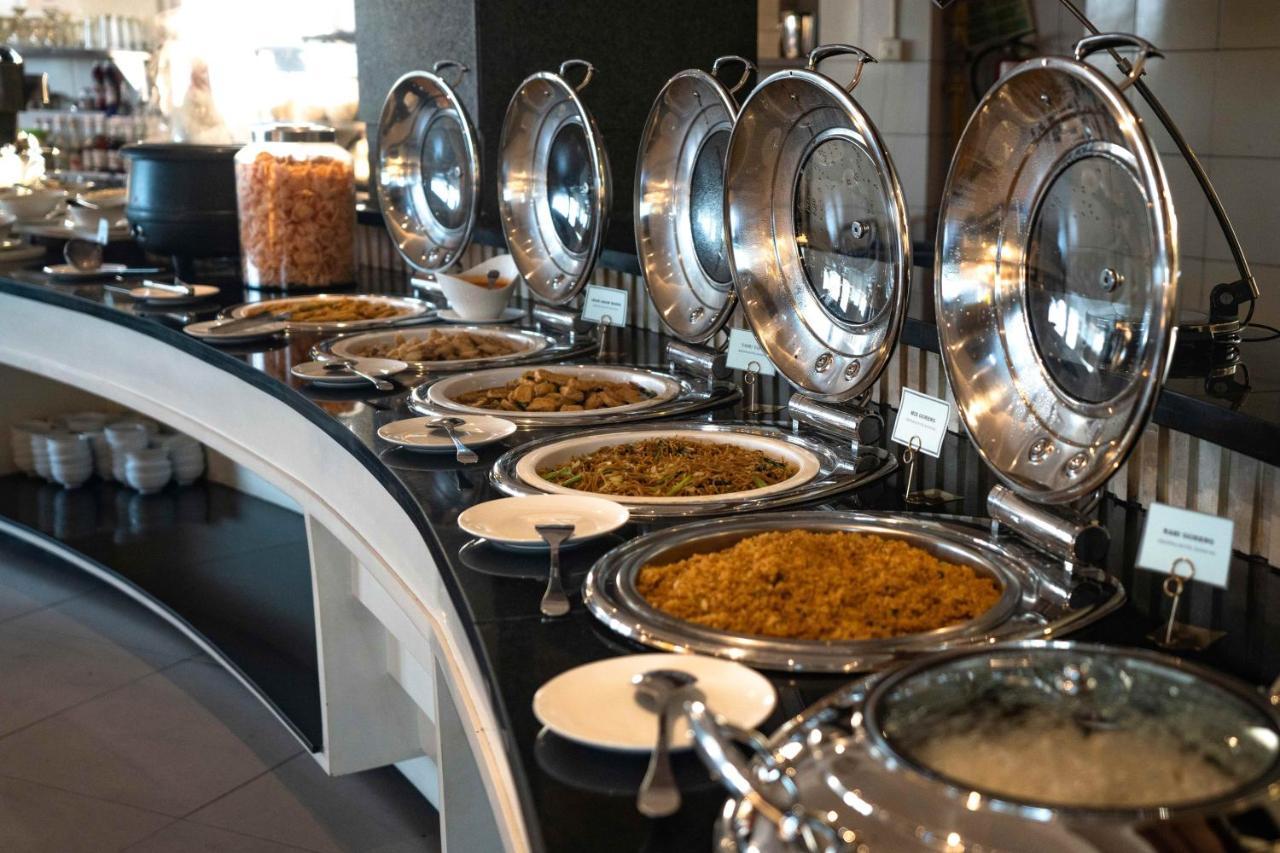 בנדונג Grandia Hotel מראה חיצוני תמונה