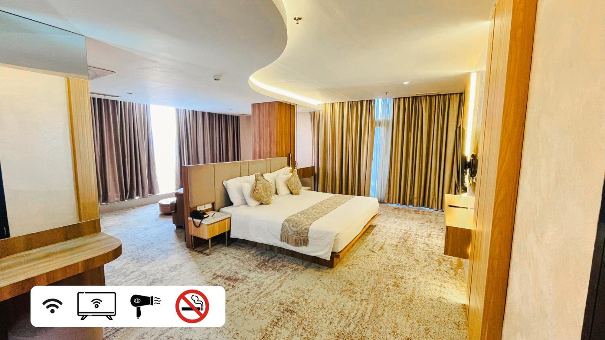 בנדונג Grandia Hotel מראה חיצוני תמונה